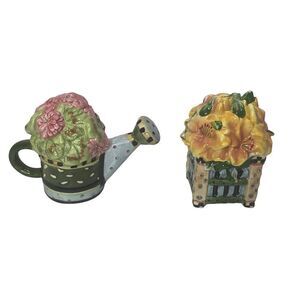 Debbie‎ Mumm Sakura Spring Bouquet  Salt and Pepper Shaker New in Box